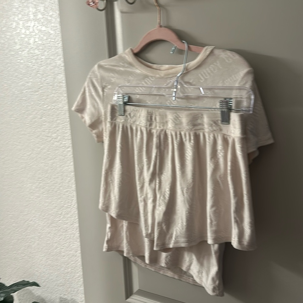 Light pink size small juicy couture sleeping set